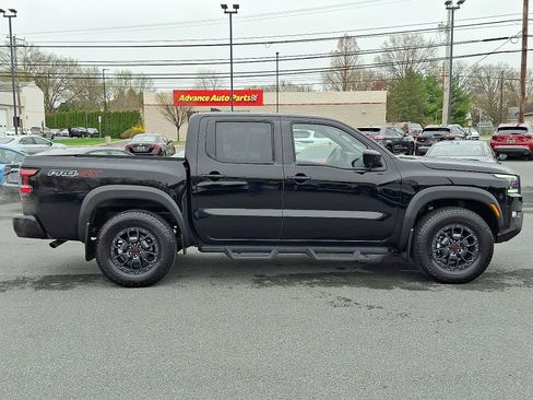 Certified 2024 Nissan Frontier PRO-4X w/ Pro Premium Package AWD/4WD image 10