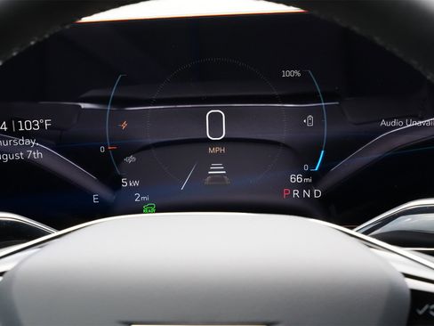 New 2025 Cadillac Lyriq Luxury image 11