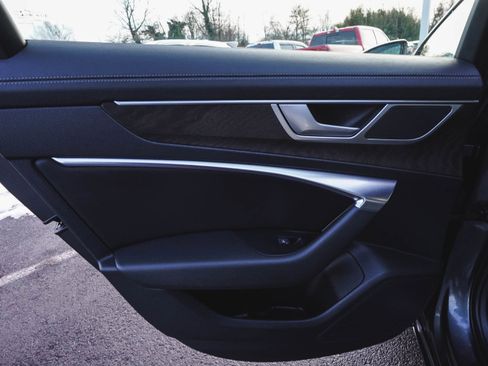 Used 2023 Audi A6 3.0T Premium image 12