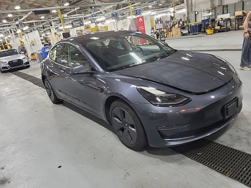 Used 2023 Tesla Model 3 Long Range AWD/4WD image 3