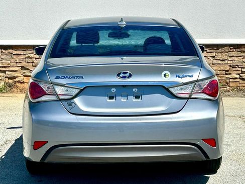 Used 2015 Hyundai Sonata Hybrid image 14