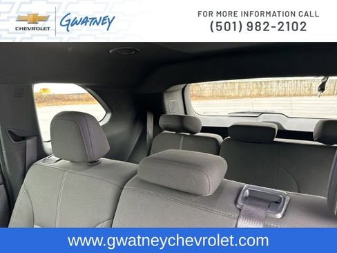 Used 2025 GMC Acadia Elevation image 24