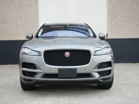 Used 2018 Jaguar F-PACE Prestige AWD/4WD image 2