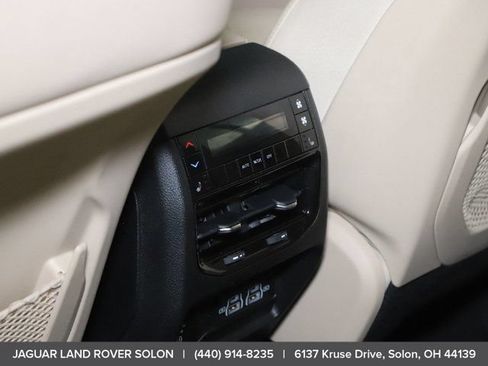 Used 2022 Jeep Grand Cherokee L Limited w/ Luxury Tech Group II AWD/4WD image 37