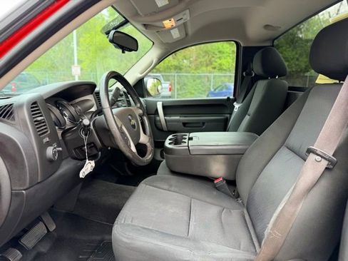 Used 2010 Chevrolet Silverado 1500 LT w/ Exterior Plus Package AWD/4WD image 5