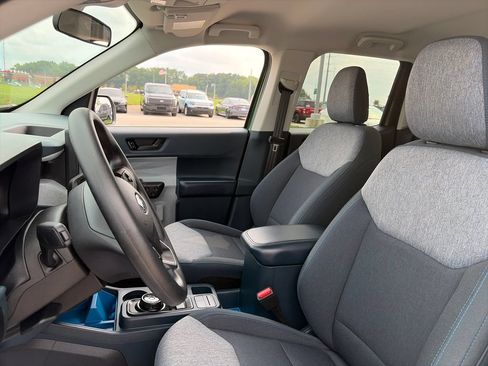 Used 2025 Ford Maverick XLT FWD image 18