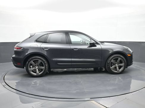 Certified 2025 Porsche Macan AWD/4WD image 23