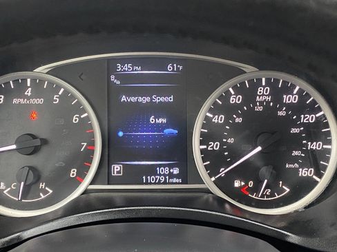 Used 2016 Nissan Sentra SR w/ SR Premium Package image 27