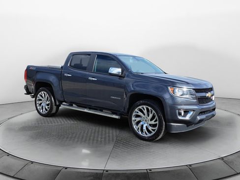 Used 2017 Chevrolet Colorado Z71 image 1