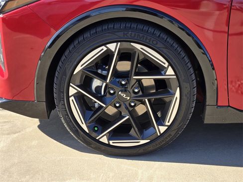 New 2025 Kia K4 GT-Line image 8