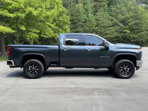 Used 2020 Chevrolet Silverado 2500 LTZ AWD/4WD image 5