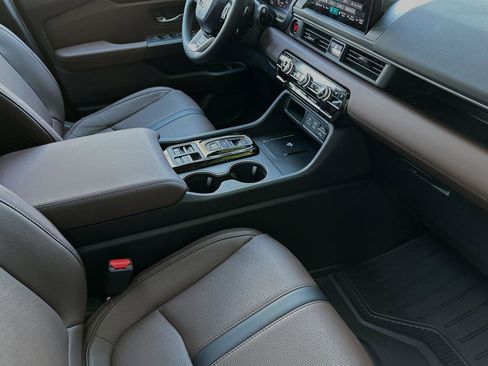 New 2025 Honda Pilot Elite image 17