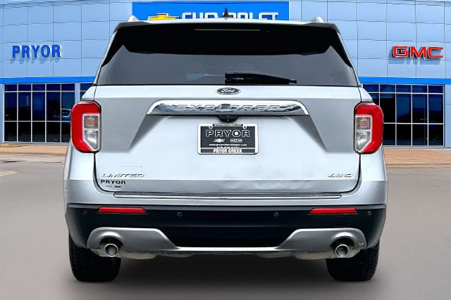 Used 2021 Ford Explorer Limited w/ Equipment Group 301A AWD/4WD image 6