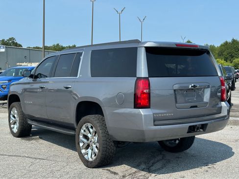 Used 2020 Chevrolet Suburban LT AWD/4WD image 4