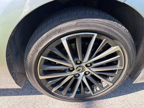 Used 2022 Lexus ES 350 w/ Premium Package image 14