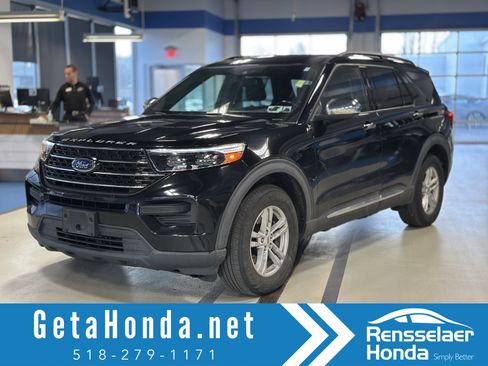 Used 2020 Ford Explorer XLT w/ Comfort Package image 1