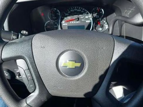 New 2025 Chevrolet Express 3500 LS w/ Chrome Appearance Package image 17