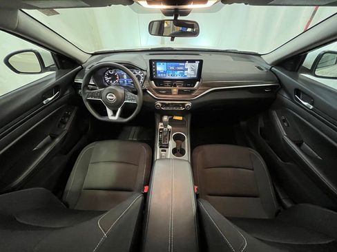 Used 2025 Nissan Altima 2.5 SV w/ SV Special Edition Package image 13