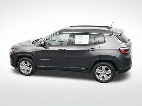 Used 2022 Jeep Compass Latitude w/ Sun and Sound Group image 31