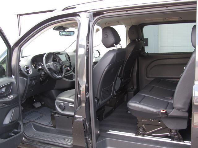 Used 2023 Mercedes-Benz Metris Passenger image 11