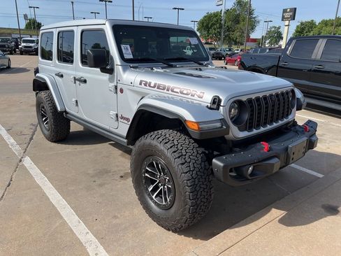Used 2024 Jeep Wrangler Unlimited Rubicon AWD/4WD image 1