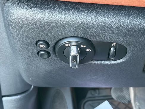 Used 2024 MINI Cooper 4-Door Hardtop image 19