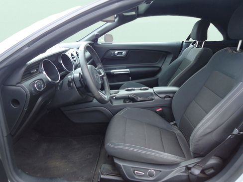 Used 2015 Ford Mustang Convertible w/ Equipment Group 051A image 19