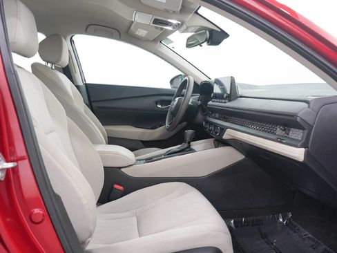 Used 2023 Honda Accord LX image 11