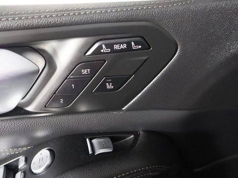 Used 2020 BMW X7 xDrive40i w/ Cold Weather Package image 41