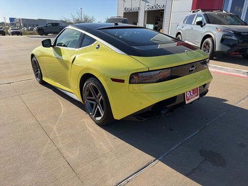 Used 2024 Nissan Z Sport w/ Floor Mat Package RWD image 4