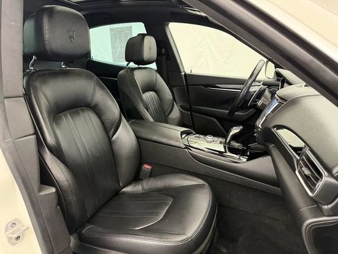 Used 2020 Maserati Levante S AWD/4WD image 26