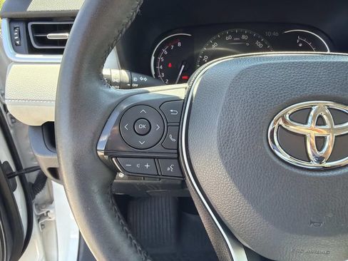 Used 2023 Toyota RAV4 XLE Premium FWD image 28