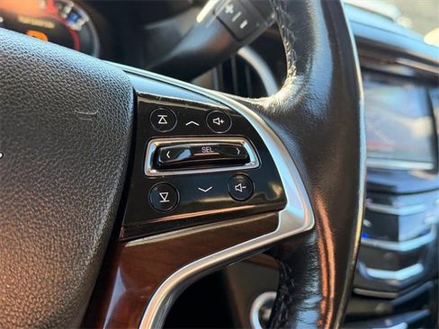 Used 2020 Cadillac Escalade Premium Luxury image 14