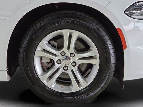 Used 2023 Dodge Charger SXT image 11