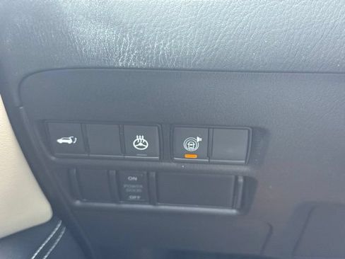 Certified 2023 INFINITI QX80 Premium Select w/ All-Season Package AWD/4WD image 23