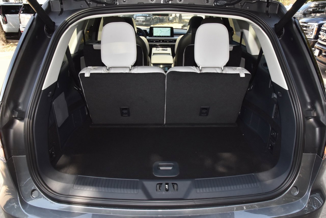 New 2027 Lincoln Aviator Reserve AWD/4WD image 36