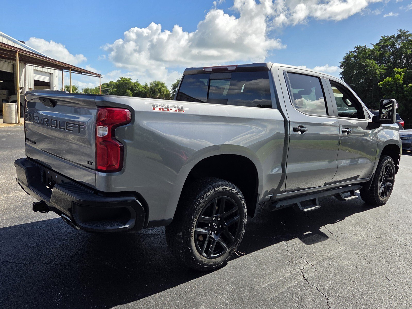 Used 2021 Chevrolet Silverado 1500 LT Trail Boss w/ Convenience Package II AWD/4WD image 5
