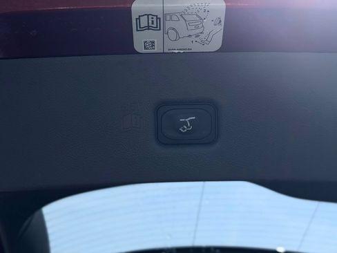 Used 2016 Lincoln MKX Reserve w/ Enhanced Security Package AWD/4WD image 14