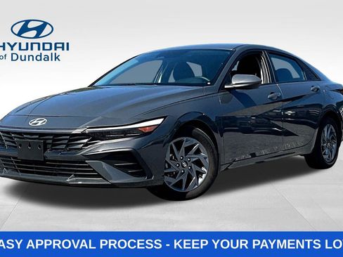 Used 2024 Hyundai Elantra SEL FWD image 1