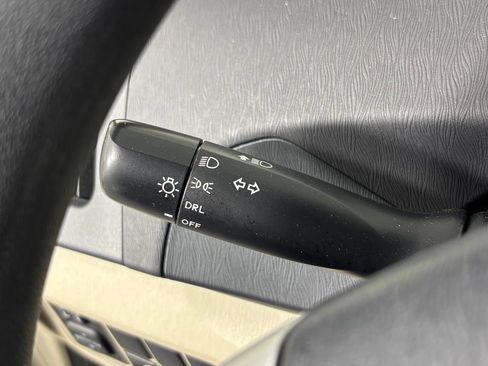 Used 2015 Toyota Prius Two FWD image 15