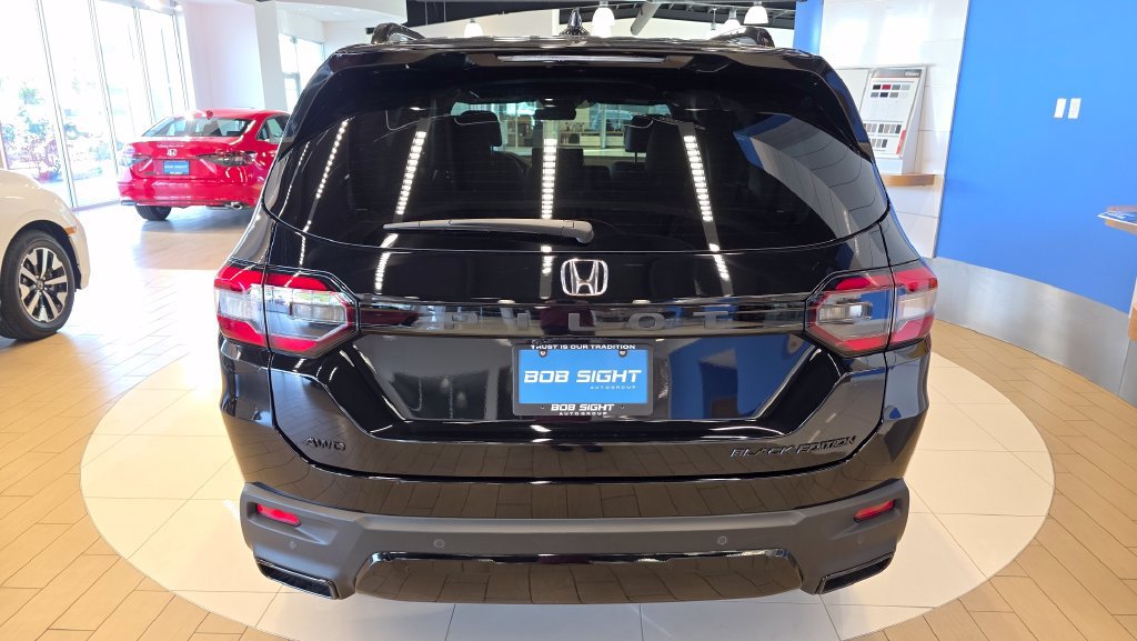New 2026 Honda Pilot Black Edition image 4