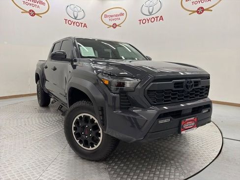 Certified 2024 Toyota Tacoma TRD Off-Road AWD/4WD image 1