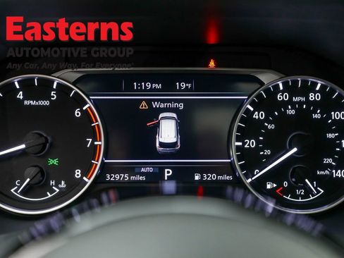 Used 2021 Nissan Rogue SV w/ Premium Package image 14