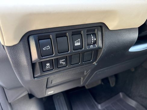 Used 2019 Subaru Ascent Limited image 15