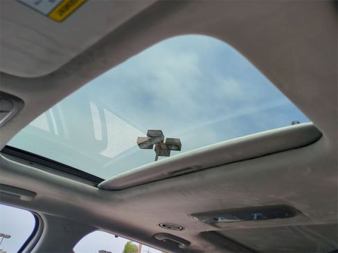 Certified 2024 Kia Telluride SX Prestige w/ Towing Package image 19