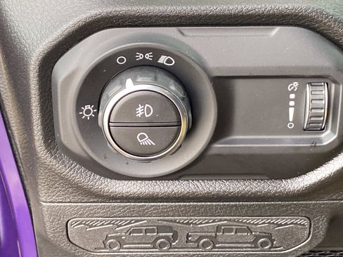 New 2026 Jeep Gladiator Sport image 15