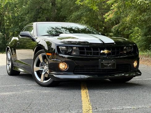 Used 2010 Chevrolet Camaro SS RWD image 32