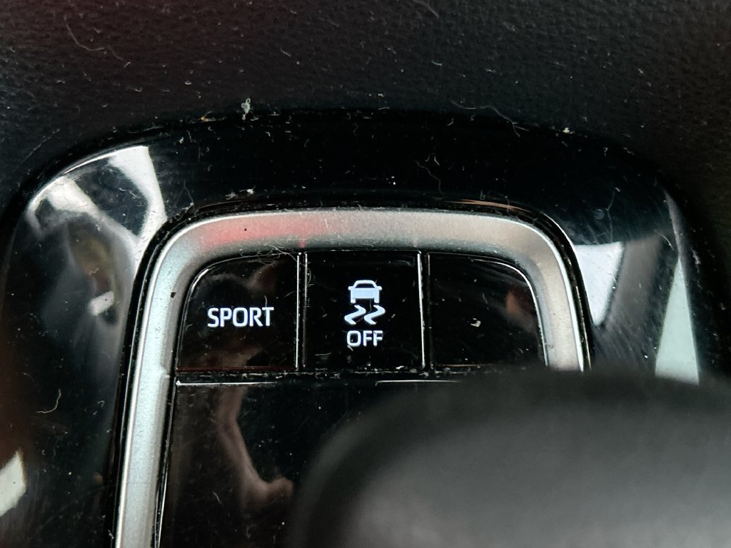Used 2022 Toyota Corolla SE w/ SE Premium Package FWD image 33