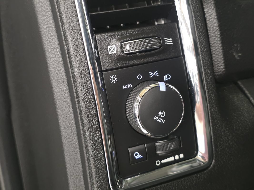 Used 2017 RAM 2500 Laramie w/ Off Road Package AWD/4WD image 29