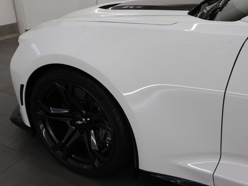 Used 2018 Chevrolet Camaro ZL1 RWD image 34